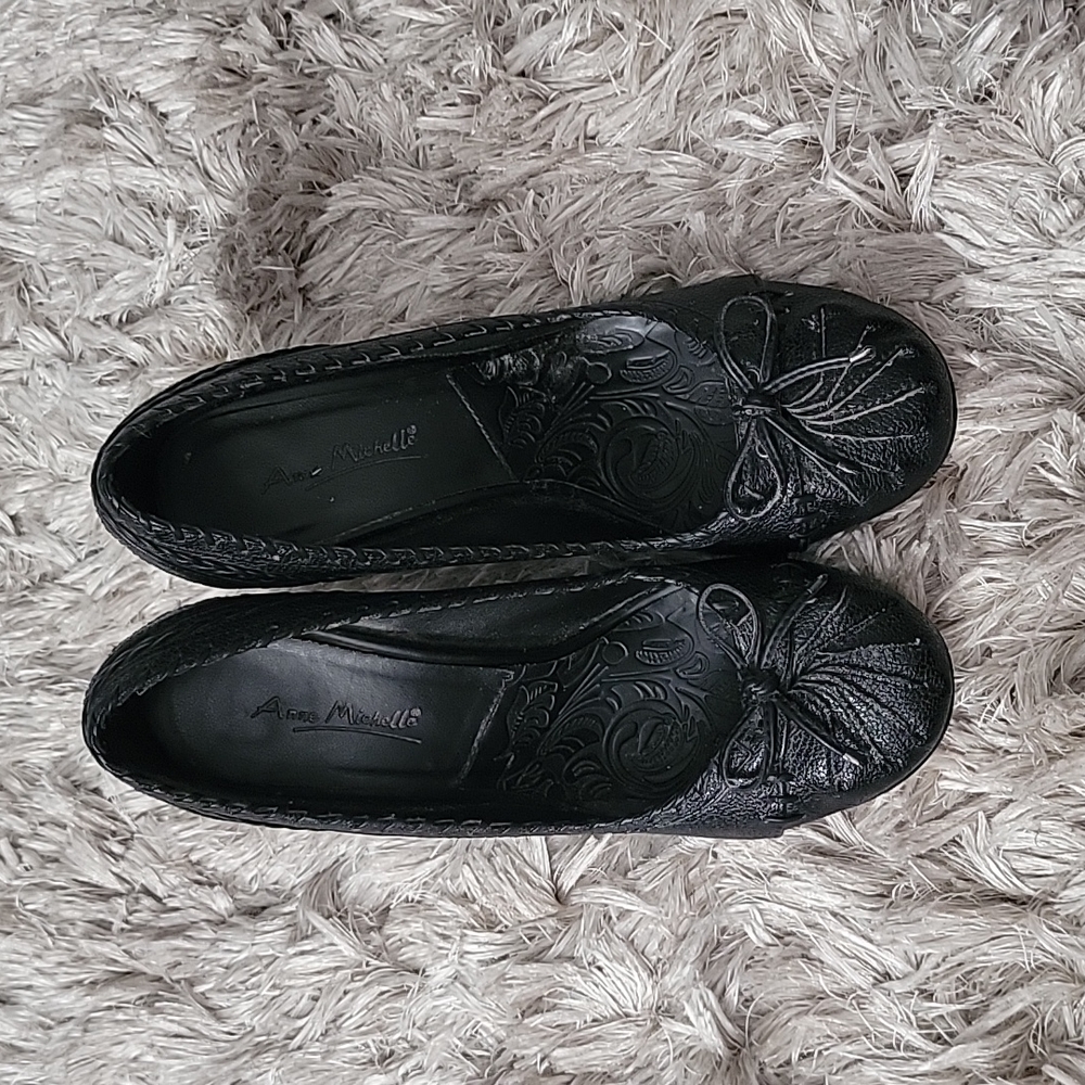 Black heels